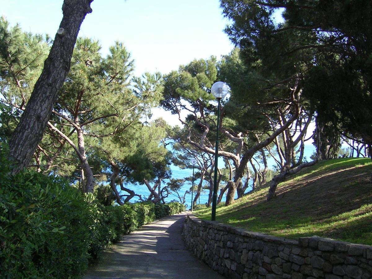 Appartamento Old Town Lemon Charm Bordighera Esterno foto